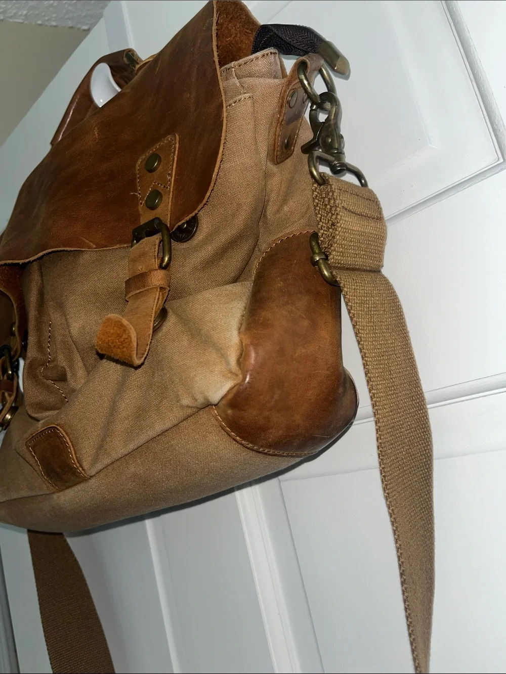 SMRITI Canvas and Leather Messenger Bag - Brown